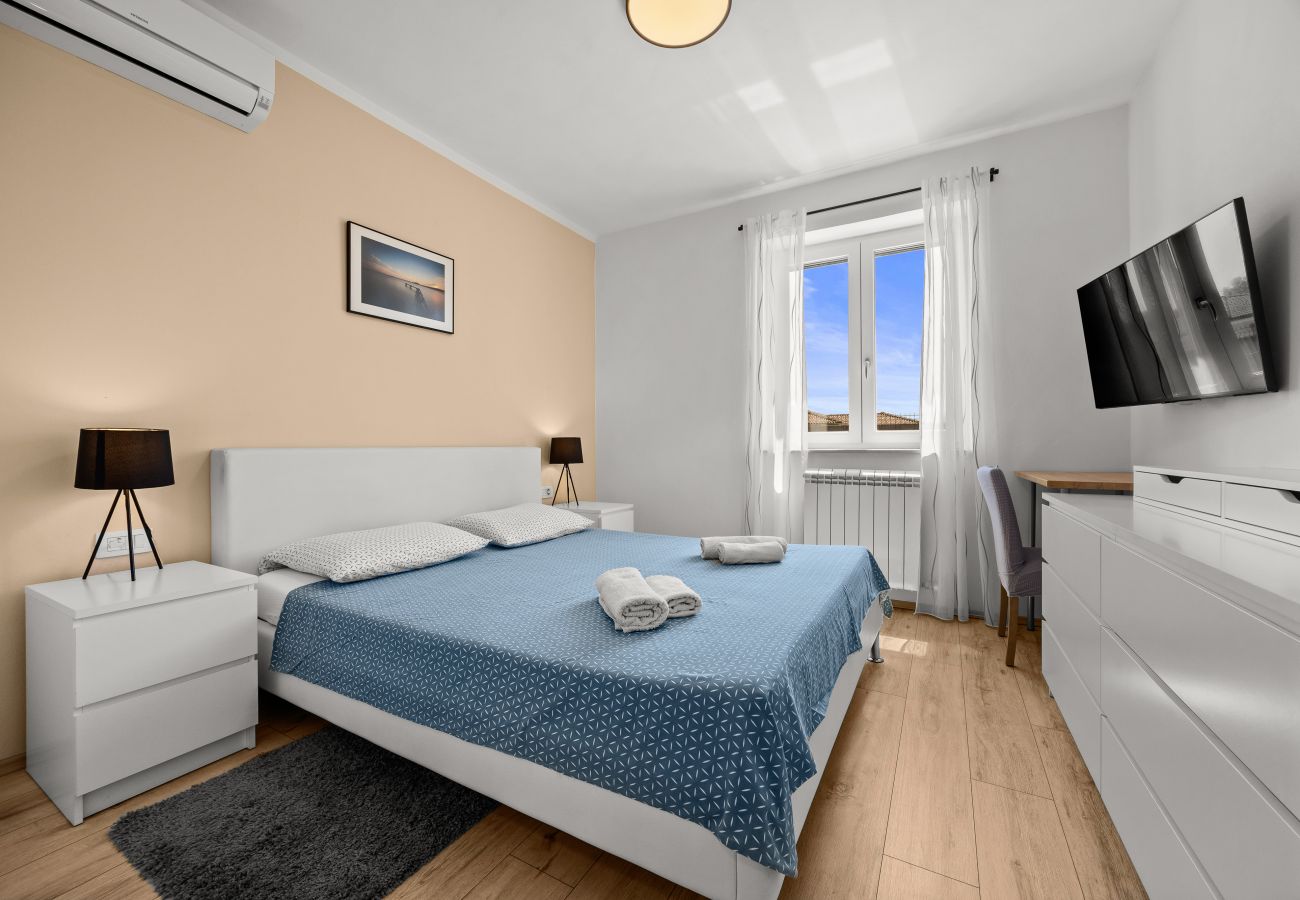 Вилла на Marcana - Holiday House Gortan for 7 people near Pula with children playground and heated pool