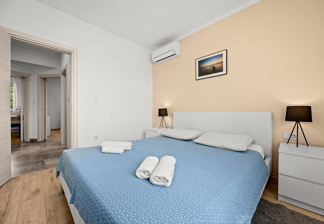 Вилла на Marcana - Holiday House Gortan for 7 people near Pula with children playground and heated pool