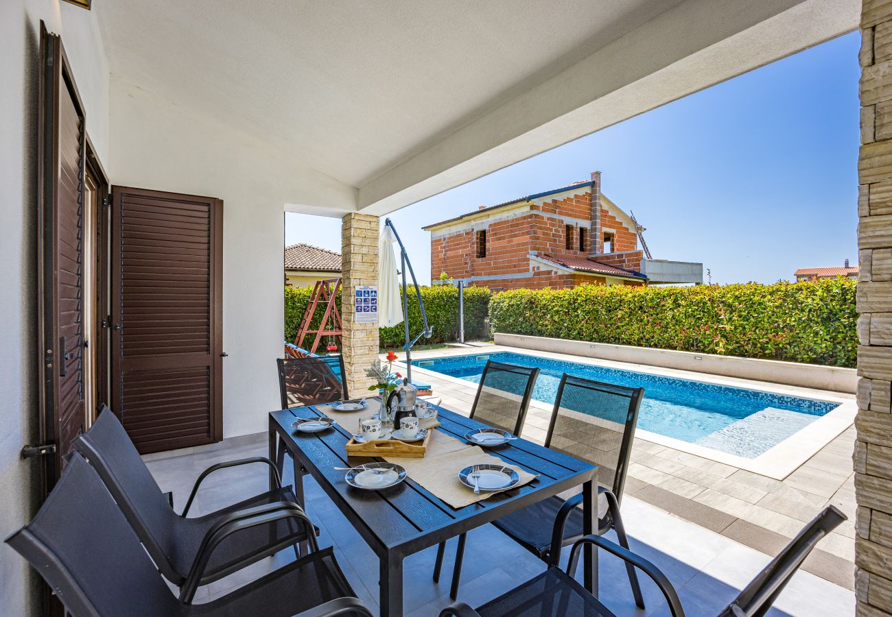 Вилла на Marcana - Holiday House Gortan for 7 people near Pula with children playground and heated pool