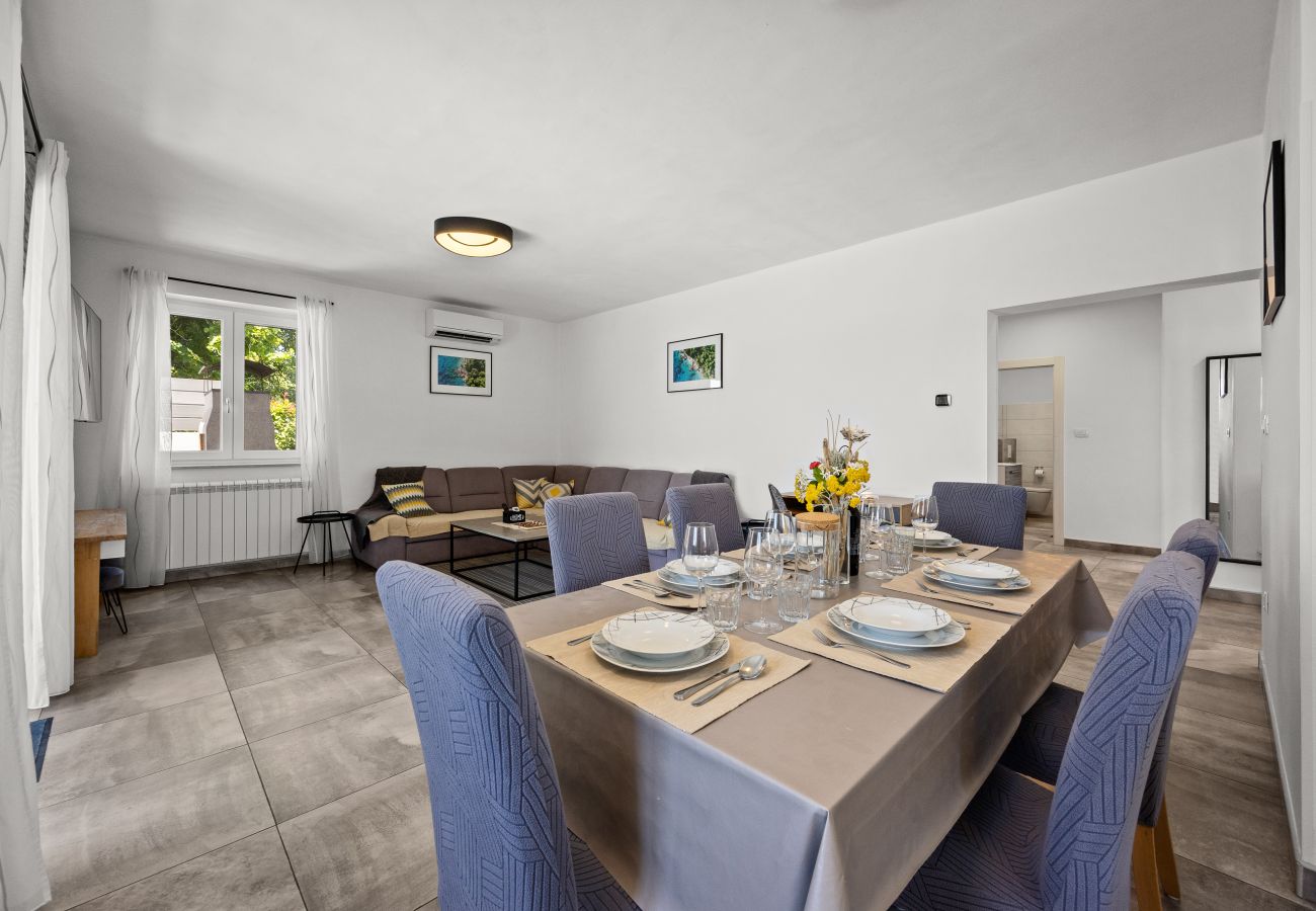 Вилла на Marcana - Holiday House Gortan for 7 people near Pula with children playground and heated pool