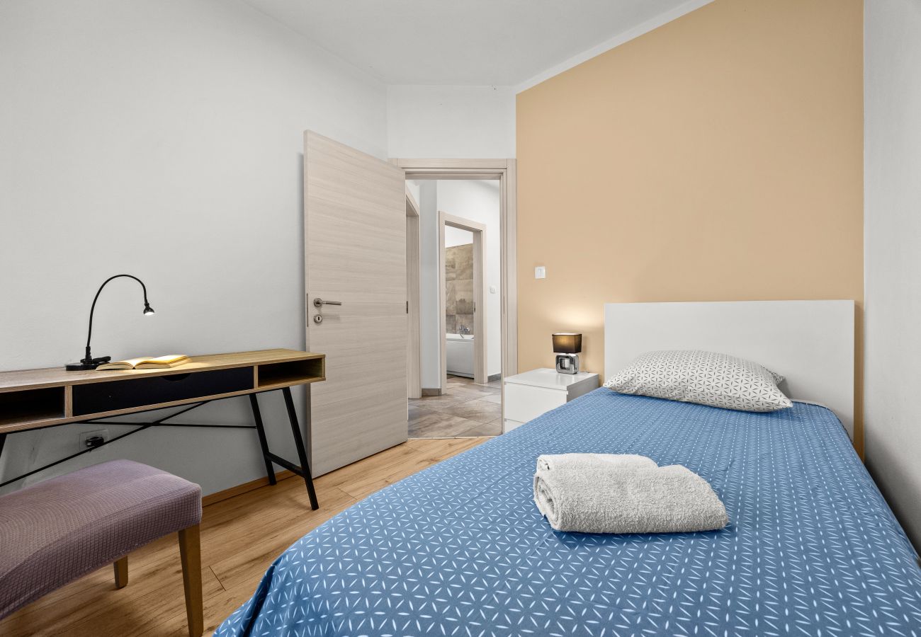 Вилла на Marcana - Holiday House Gortan for 7 people near Pula with children playground and heated pool