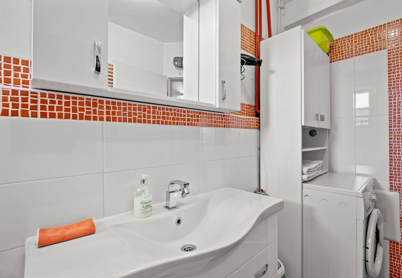 Вилла на Marcana - Villa Sole Istria near Pula for 7 people with jacuzzi and children playground