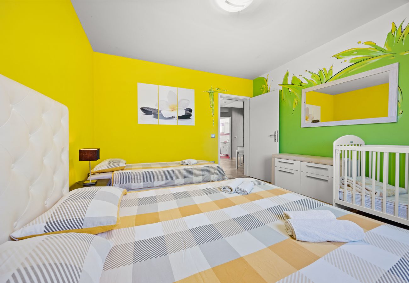 Вилла на Marcana - Villa Sole Istria near Pula for 7 people with jacuzzi and children playground