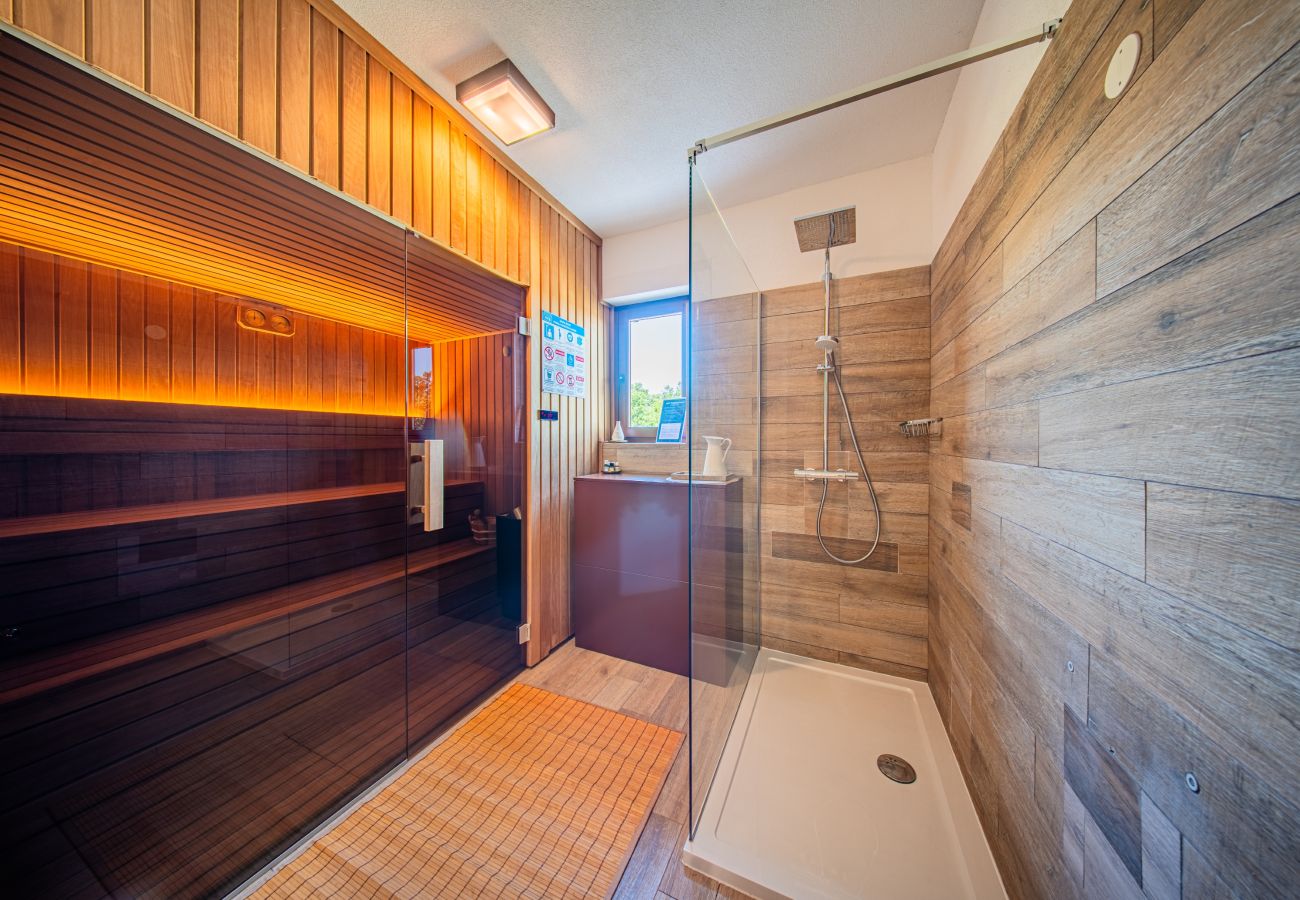 Вилла на Hrboki - Villa Antea for 10 people near Barban with heated pool 75 m2 - welness & large garden