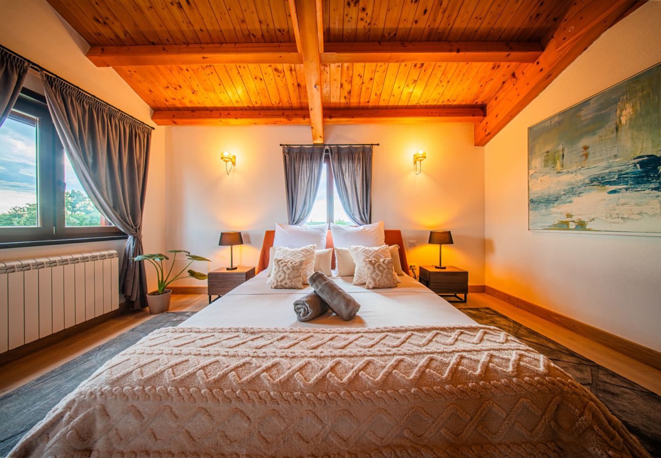 Вилла на Hrboki - Villa Antea for 10 people near Barban with heated pool 75 m2 - welness & large garden