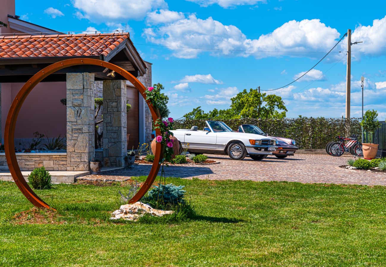 Вилла на Hrboki - Villa Antea for 10 people near Barban with heated pool 75 m2 - welness & large garden