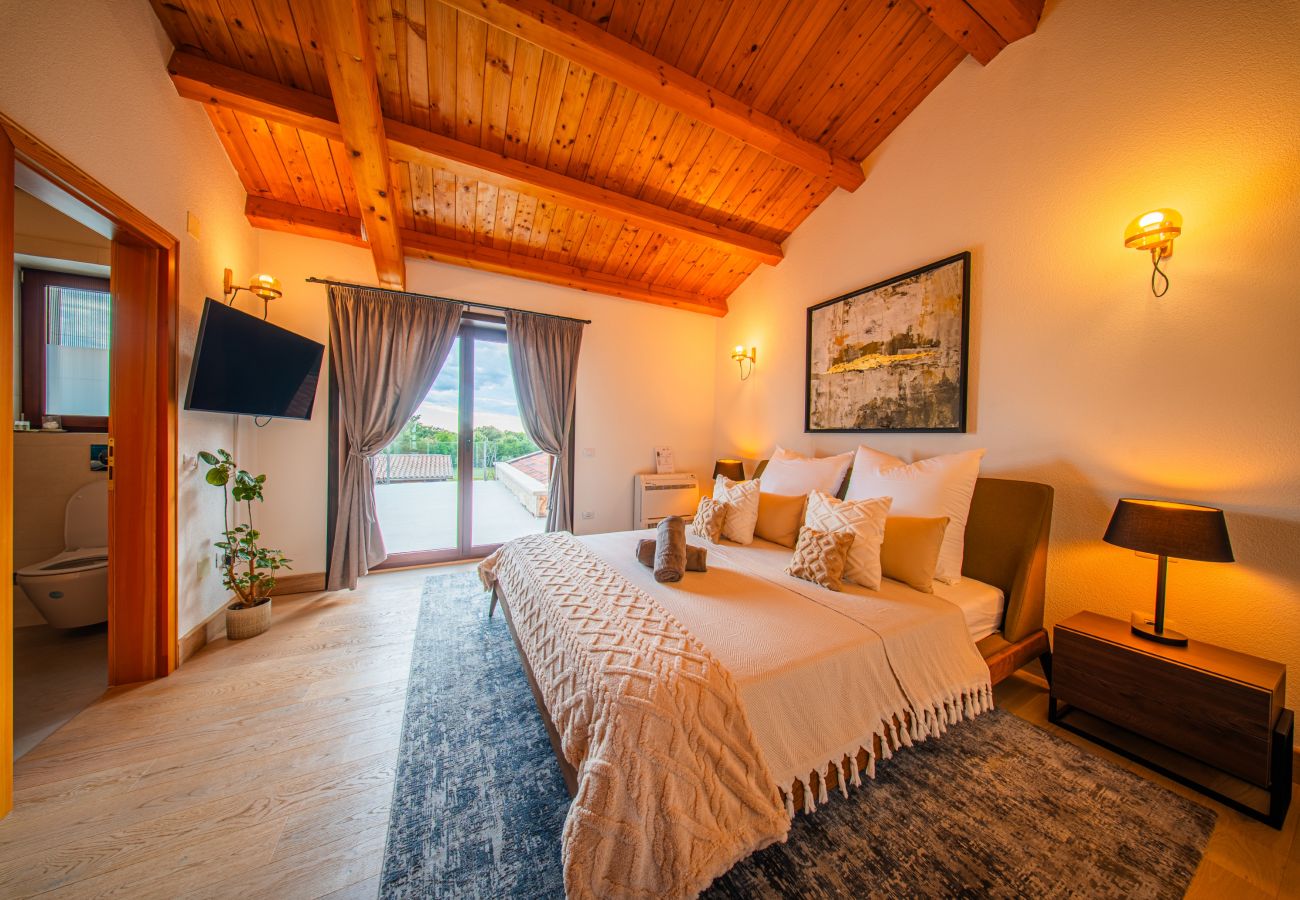 Вилла на Hrboki - Villa Antea for 10 people near Barban with heated pool 75 m2 - welness & large garden