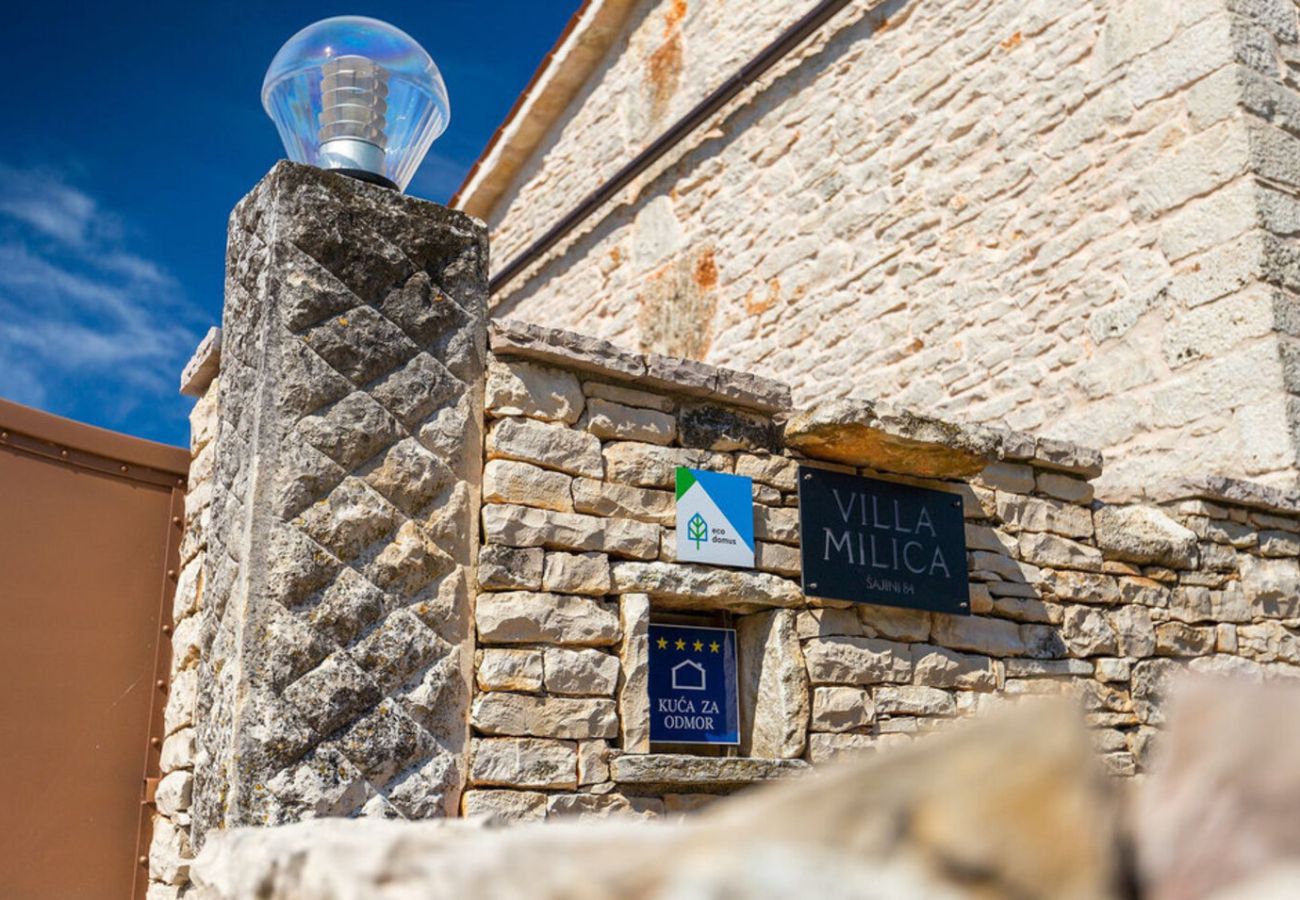 Вилла на Šajini - Villa Milica for 6 people - pet friendly eco house with private pool
