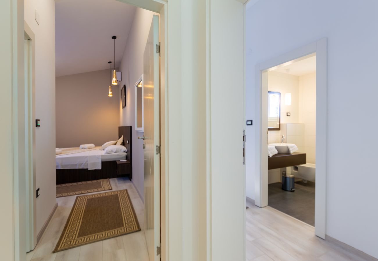Вилла на Šišan - Villa Alba Rossa near Pula for 6 people with private 50 m2 pool only 1 km from the beach