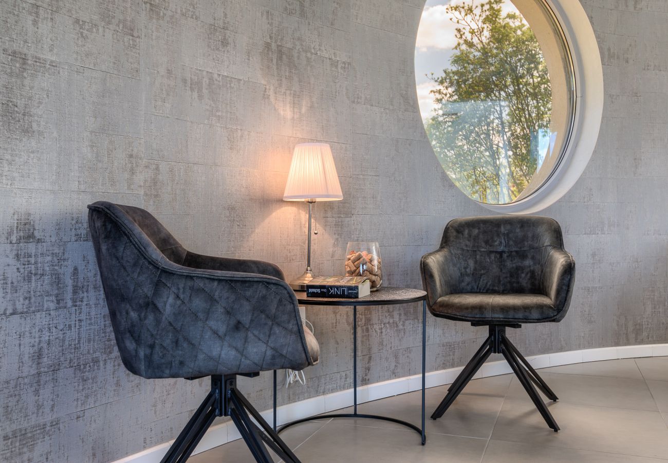 Вилла на Juršici - Villa LaDominika for 14 people with wellness, tennis court, 50 m2 heated pool in Central Istria