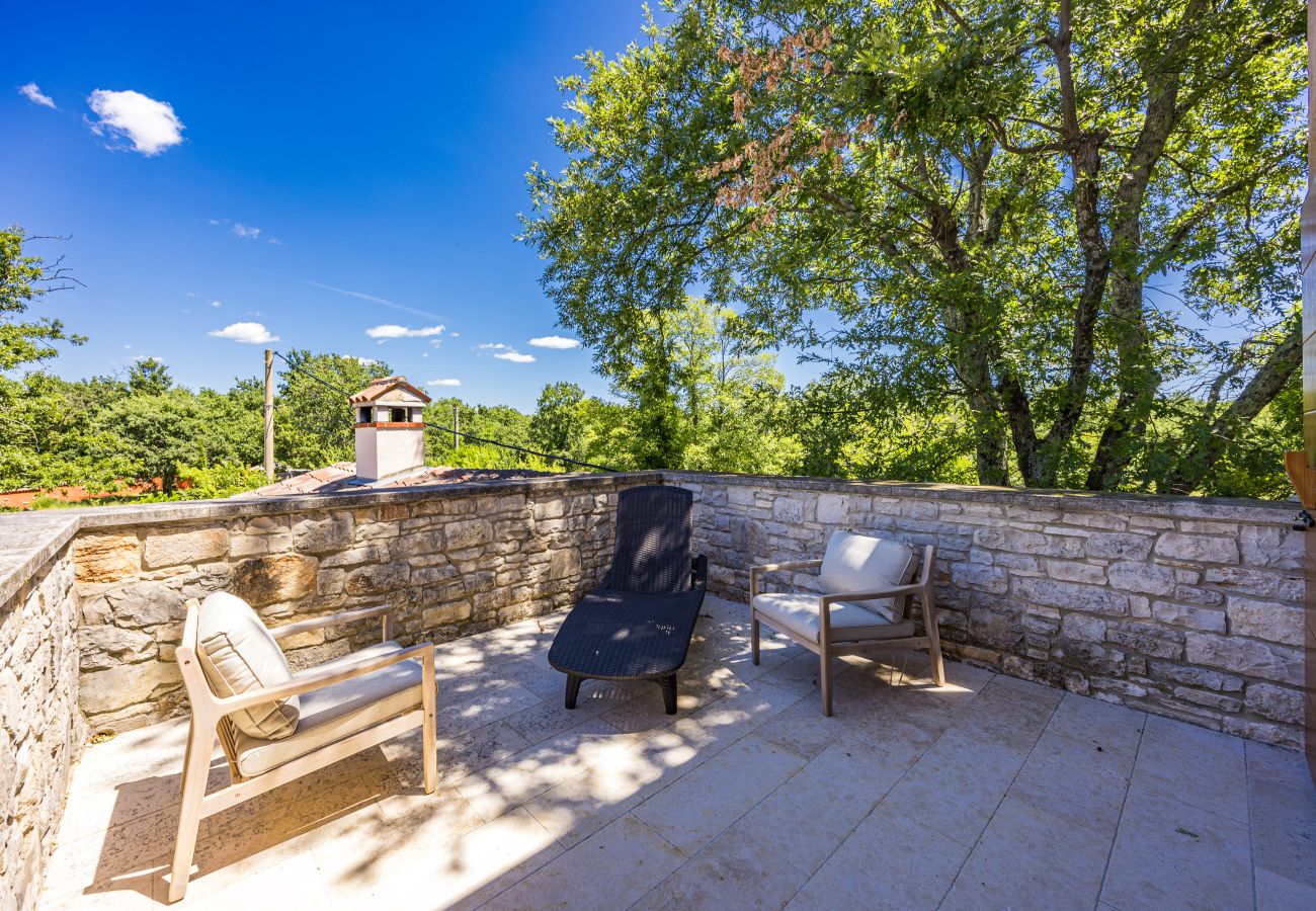 Вилла на Divšici - Villa Boduleri for 9 people in Central Istria with private pool & children playground 