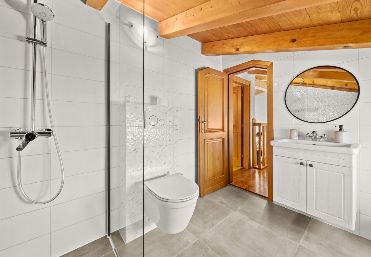 Вилла на Divšici - Villa Boduleri for 9 people in Central Istria with private pool & children playground 