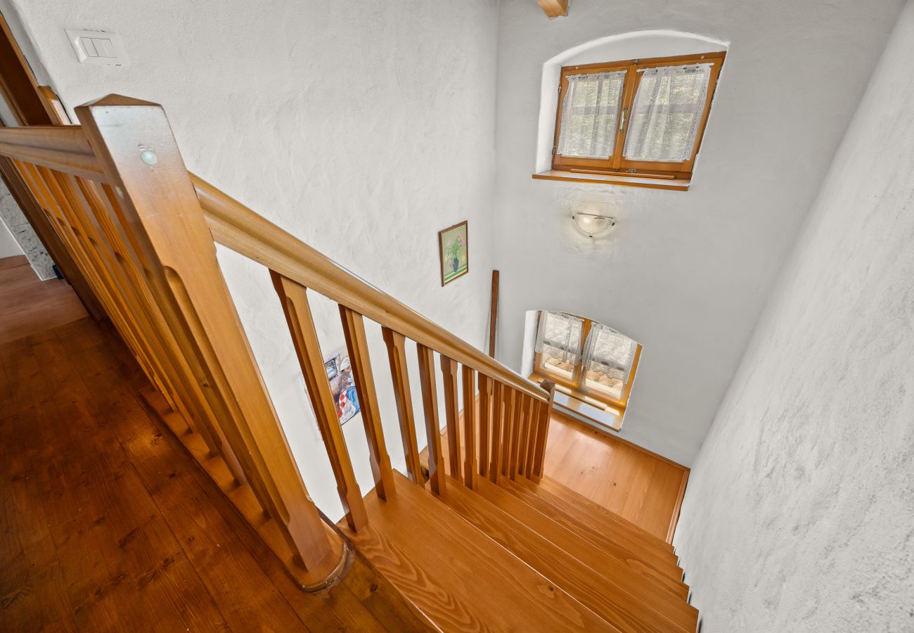 Вилла на Divšici - Villa Boduleri for 9 people in Central Istria with private pool & children playground 