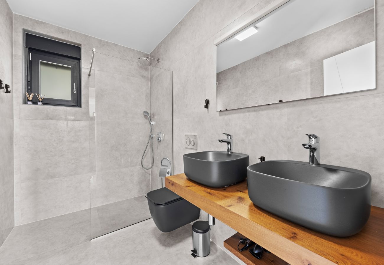 Вилла на Fažana - Villa Palatium III in Fažana for 8 people only 200 meters from the sea with sauna & indoor-outside heated pool