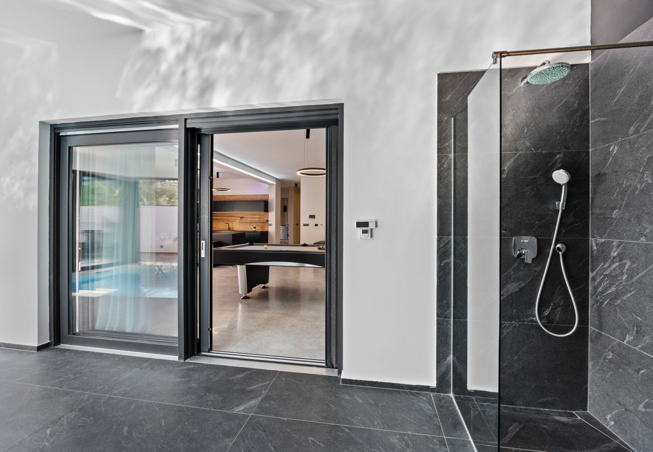 Вилла на Fažana - Villa Palatium III in Fažana for 8 people only 200 meters from the sea with sauna & indoor-outside heated pool