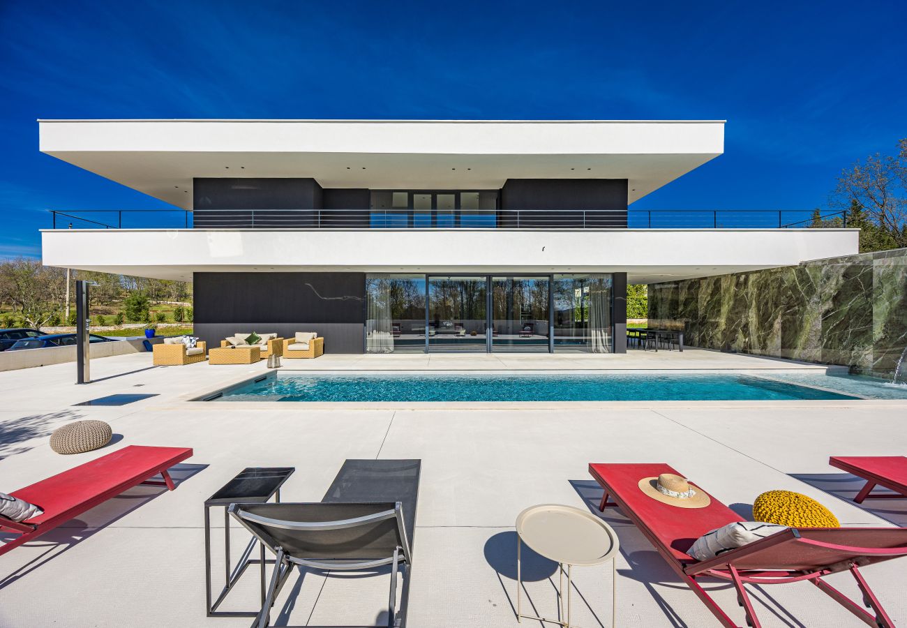Вилла на Šterna - Luxury Villa She for 6 people with 61 m2 private pool, playground & activities on-side for adults and kids
