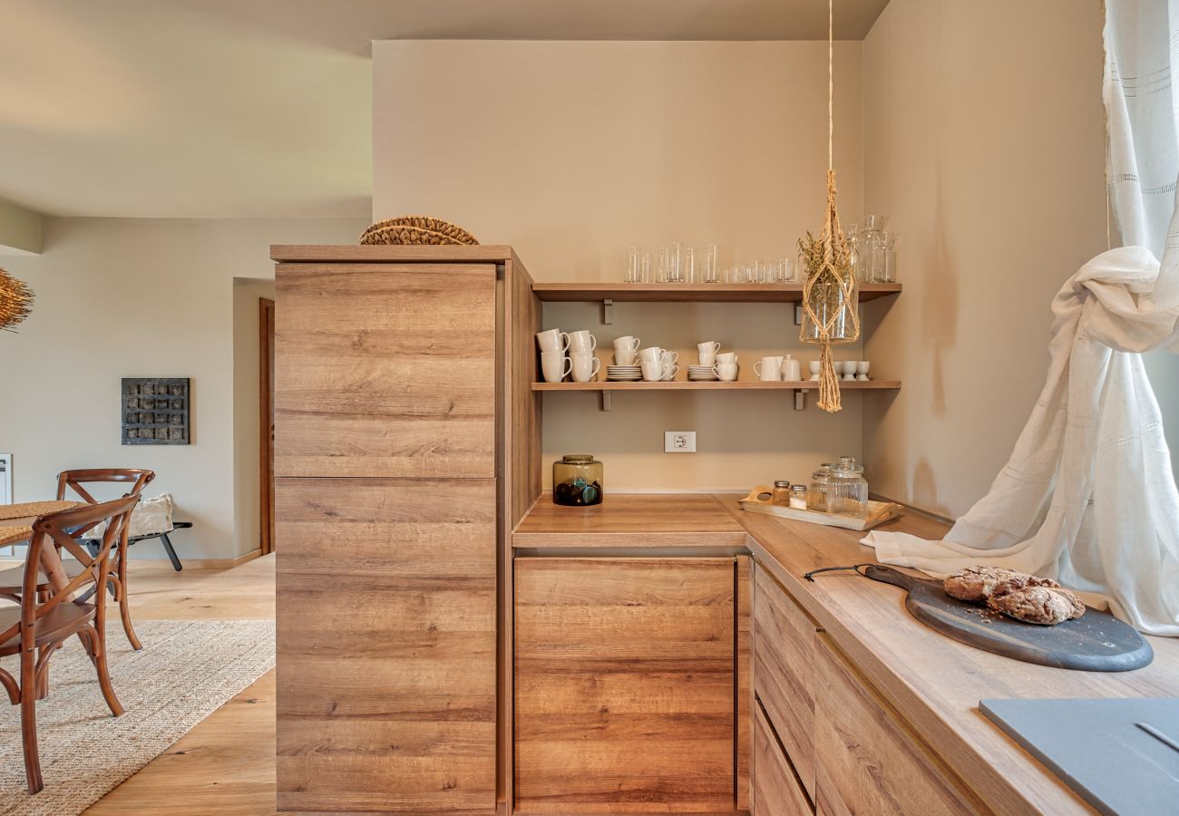 Вилла на Vardica - Villa Griota for 8 people near Umag with private pool, jacuzzi & sea view - pet friendly
