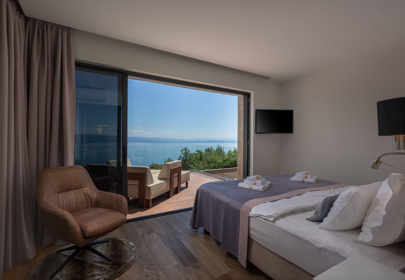 Вилла на Poljane - Luxury Villa AltaVista near Opatija for 8 people with wellness, private mini golf court & amazing sea view