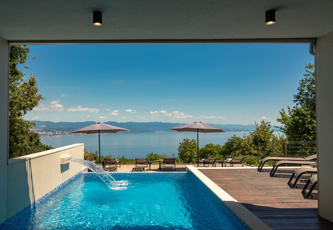 Вилла на Poljane - Luxury Villa AltaVista near Opatija for 8 people with wellness, private mini golf court & amazing sea view