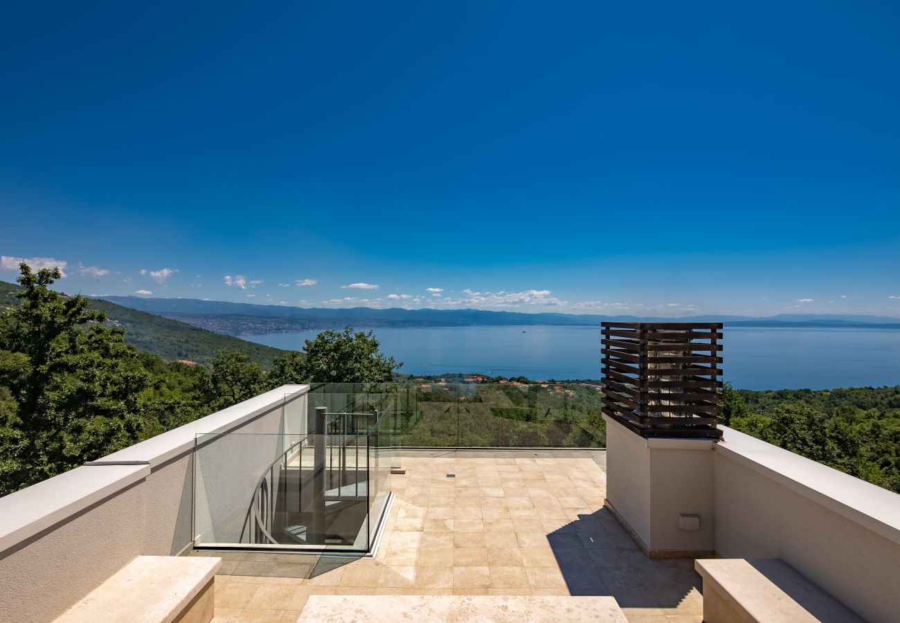 Вилла на Poljane - Luxury Villa AltaVista near Opatija for 8 people with wellness, private mini golf court & amazing sea view