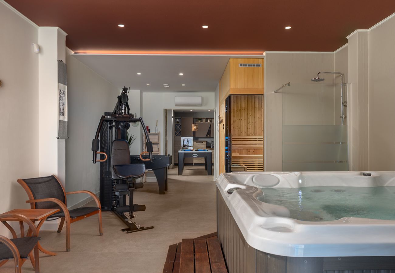 Вилла на Poljane - Luxury Villa AltaVista near Opatija for 8 people with wellness, private mini golf court & amazing sea view