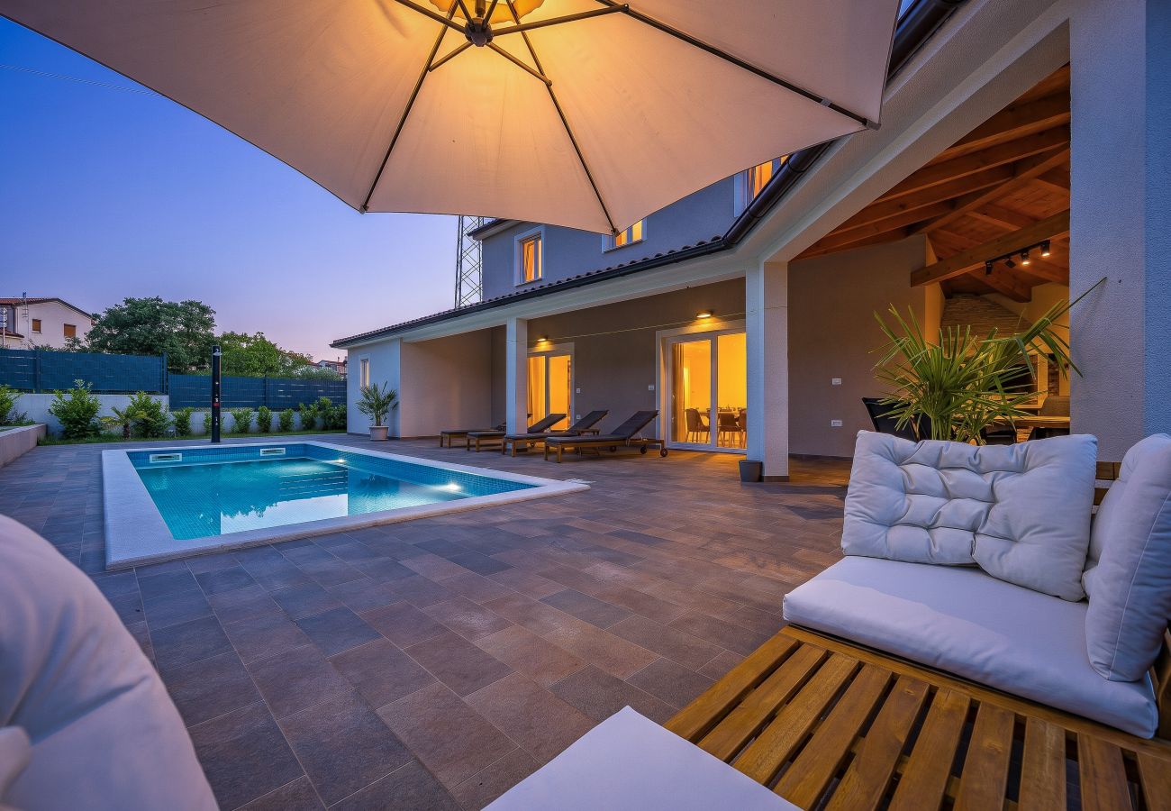 Вилла на Rovinjsko Selo - Villa Terrana near Rovinj for 6 people with private pool 