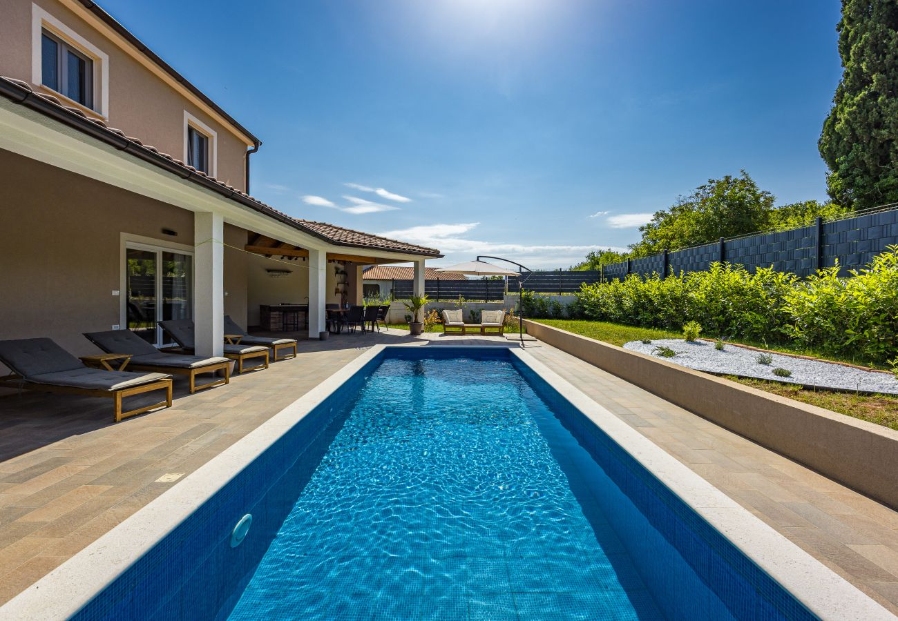 Вилла на Rovinjsko Selo - Villa Terrana near Rovinj for 6 people with private pool 