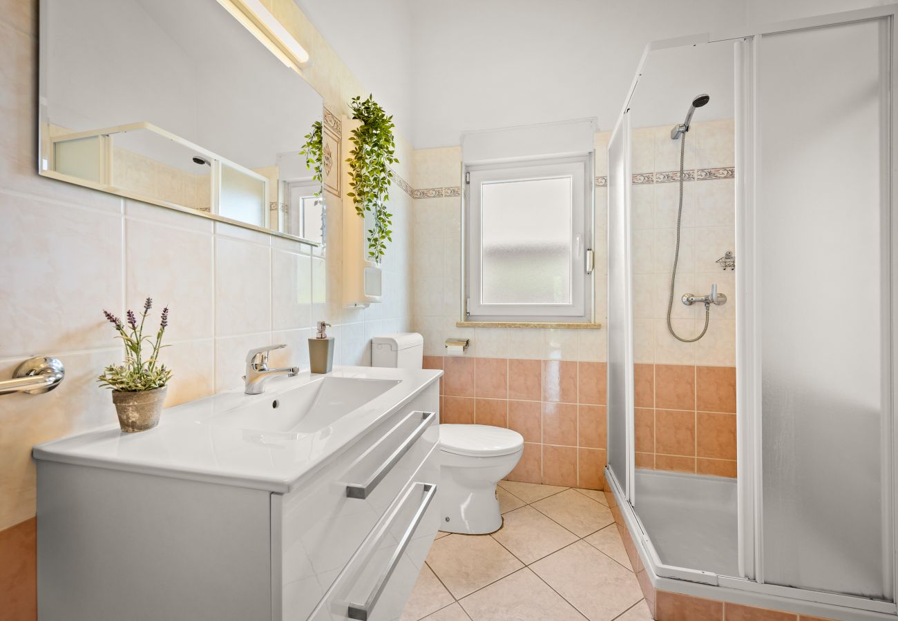 Вилла на Montižana - Villa Belvedere for 6 people near Poreč with sea view and pet friendly
