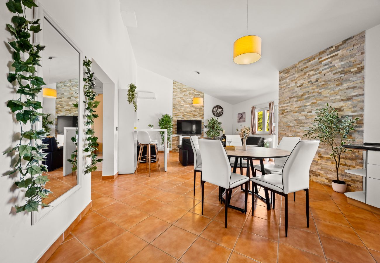 Вилла на Montižana - Villa Belvedere for 6 people near Poreč with sea view and pet friendly
