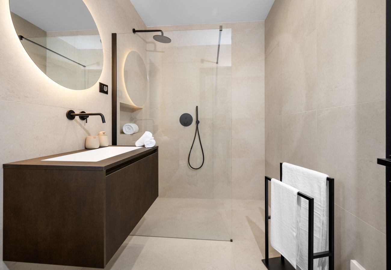 Вилла на Anžici - Villa Asmoa for 8 people near Poreč with 45 m2 heated pool, wellness & sea view