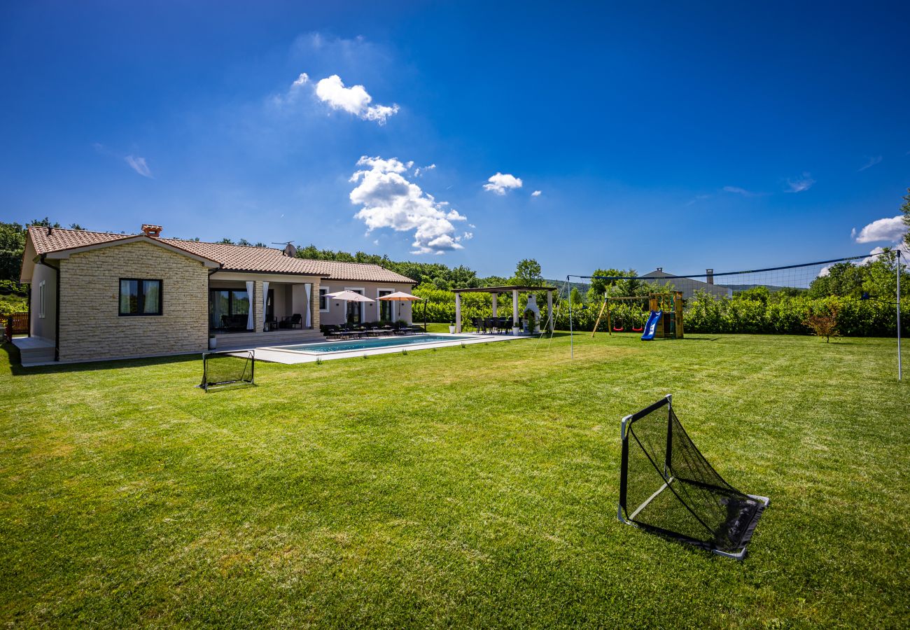 Вилла на Kapelica - Villa Animo for 8 people near Labin - Rabac with private pool, children playground & beautiful garden
