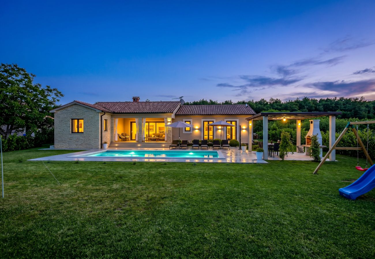Вилла на Kapelica - Villa Animo for 8 people near Labin - Rabac with private pool, children playground & beautiful garden
