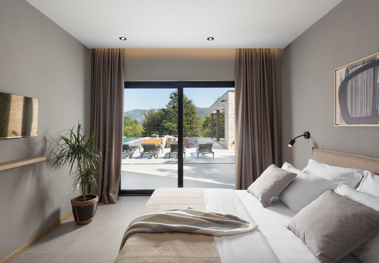 Вилла на Kršan - Villa Mons Caldera for 10 people with 40 m2 infinity heated pool & kids playground