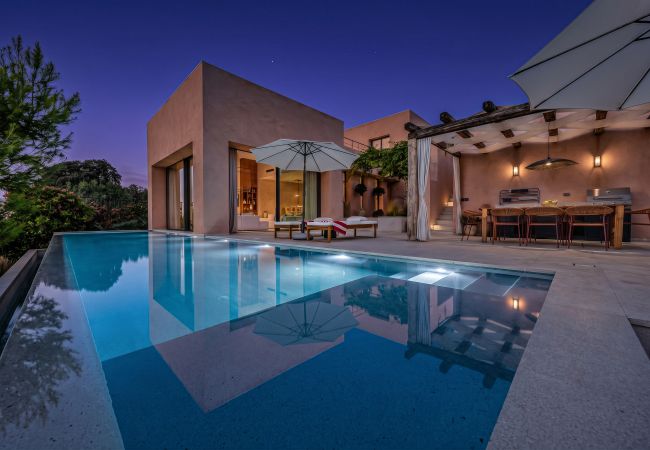 Вилла на Žuntici - Villa Arcobaleno for 10 people near Rovinj with 56 m2 heated infinity pool & indoor whirlpool