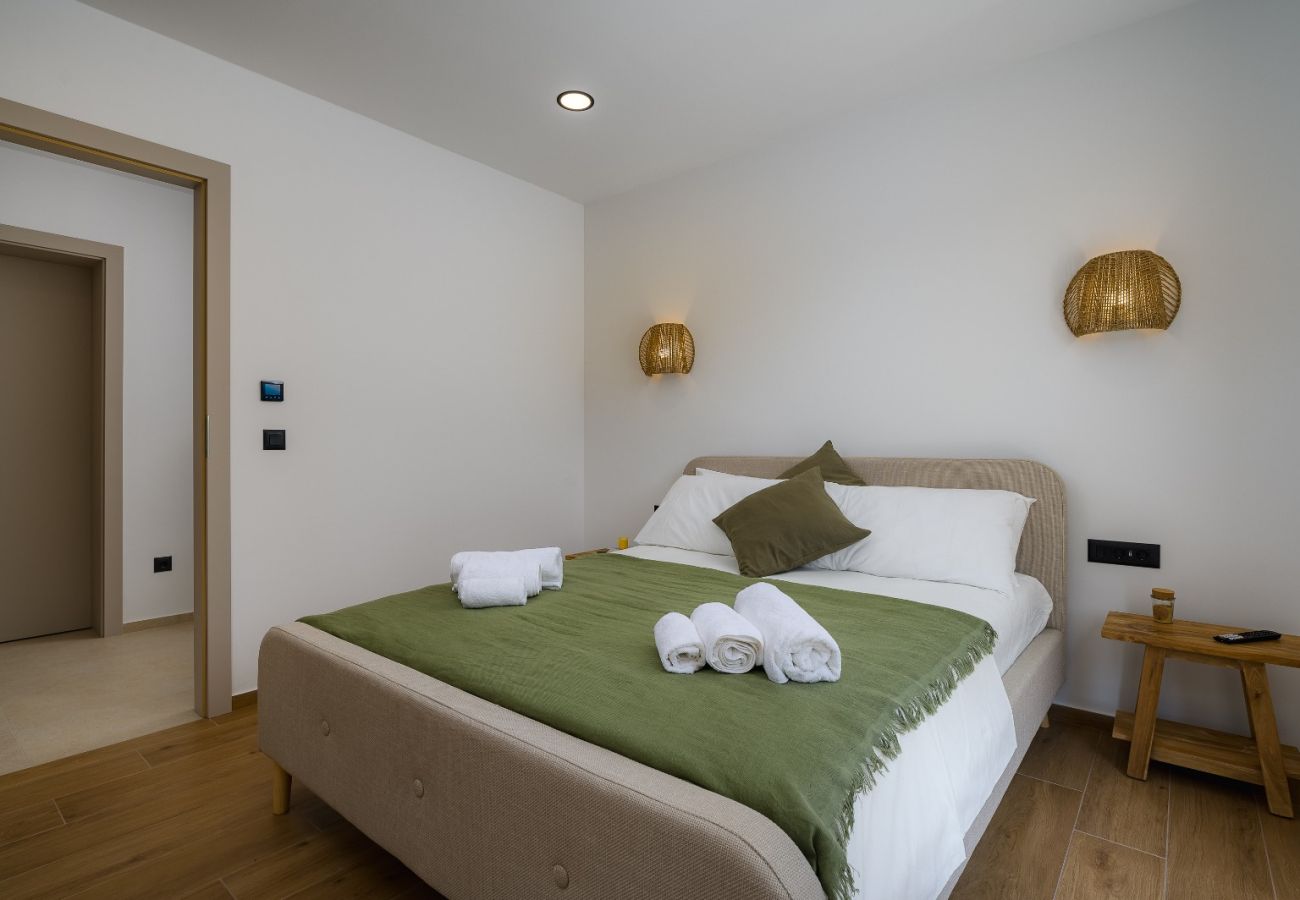 Вилла на Štifanici - Casa Fiore Viola for 8 people with private heated pool & sea view
