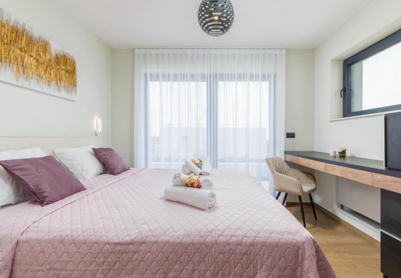 Вилла на Juršici - Villa Ana Škicini for 10 people with private pool and sea view near Novigrad