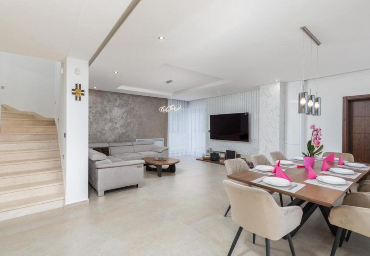 Вилла на Juršici - Villa Ana Škicini for 10 people with private pool and sea view near Novigrad