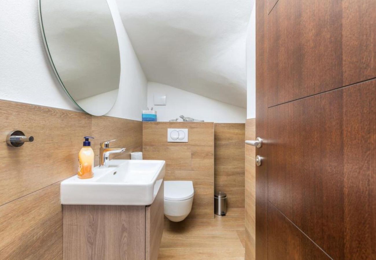 Вилла на Juršici - Villa Ana Škicini for 10 people with private pool and sea view near Novigrad