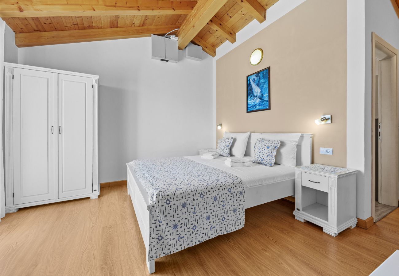 Вилла на Bale - Villa Fuma for 6 persons with private pool & sea view in Central Istria 