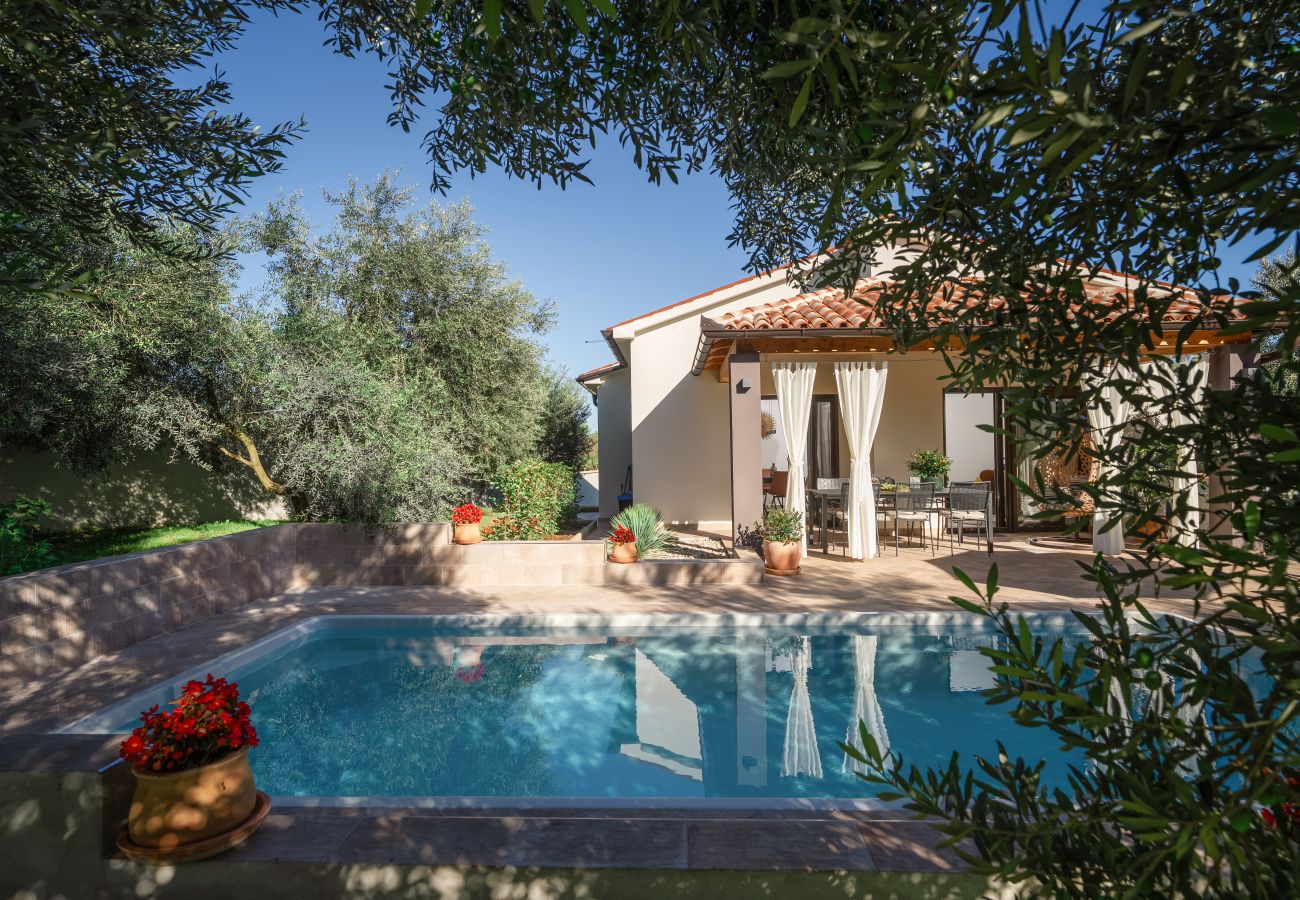 Вилла на Pula - Casa Canziana for 6 people with private pool in Pula