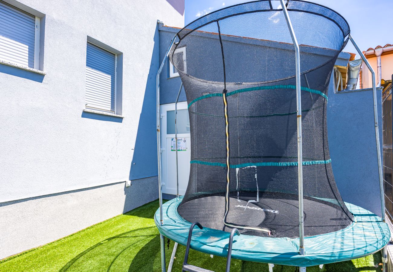 Вилла на Radeki Polje - Villa Spa Otium for 8 people with outdoor cinema & spa area