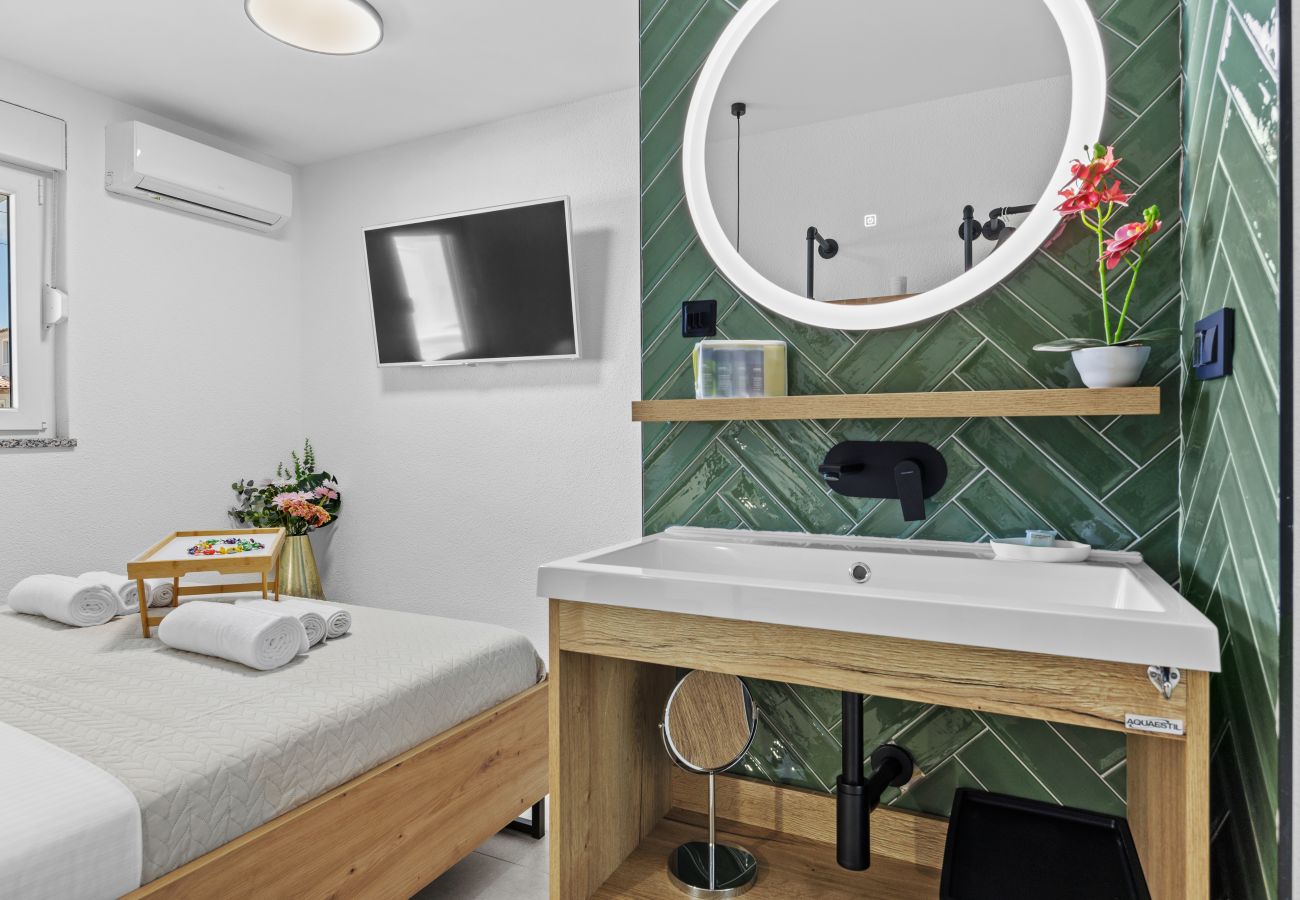 Вилла на Radeki Polje - Villa Spa Otium for 8 people with outdoor cinema & spa area