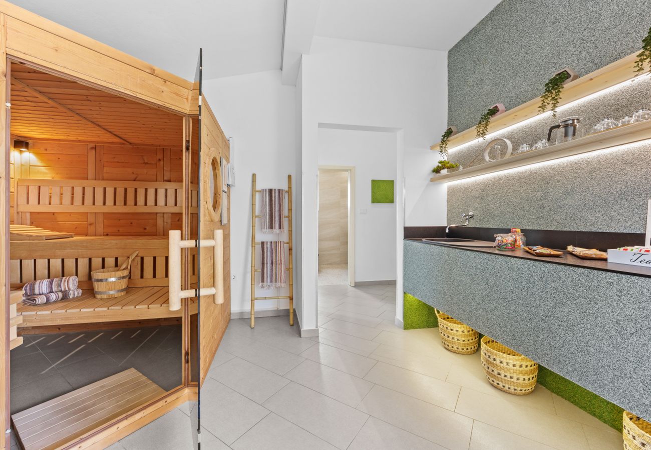 Вилла на Radeki Polje - Villa Spa Otium for 8 people with outdoor cinema & spa area