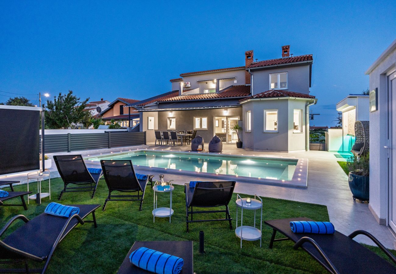 Вилла на Radeki Polje - Villa Spa Otium for 8 people with outdoor cinema & spa area
