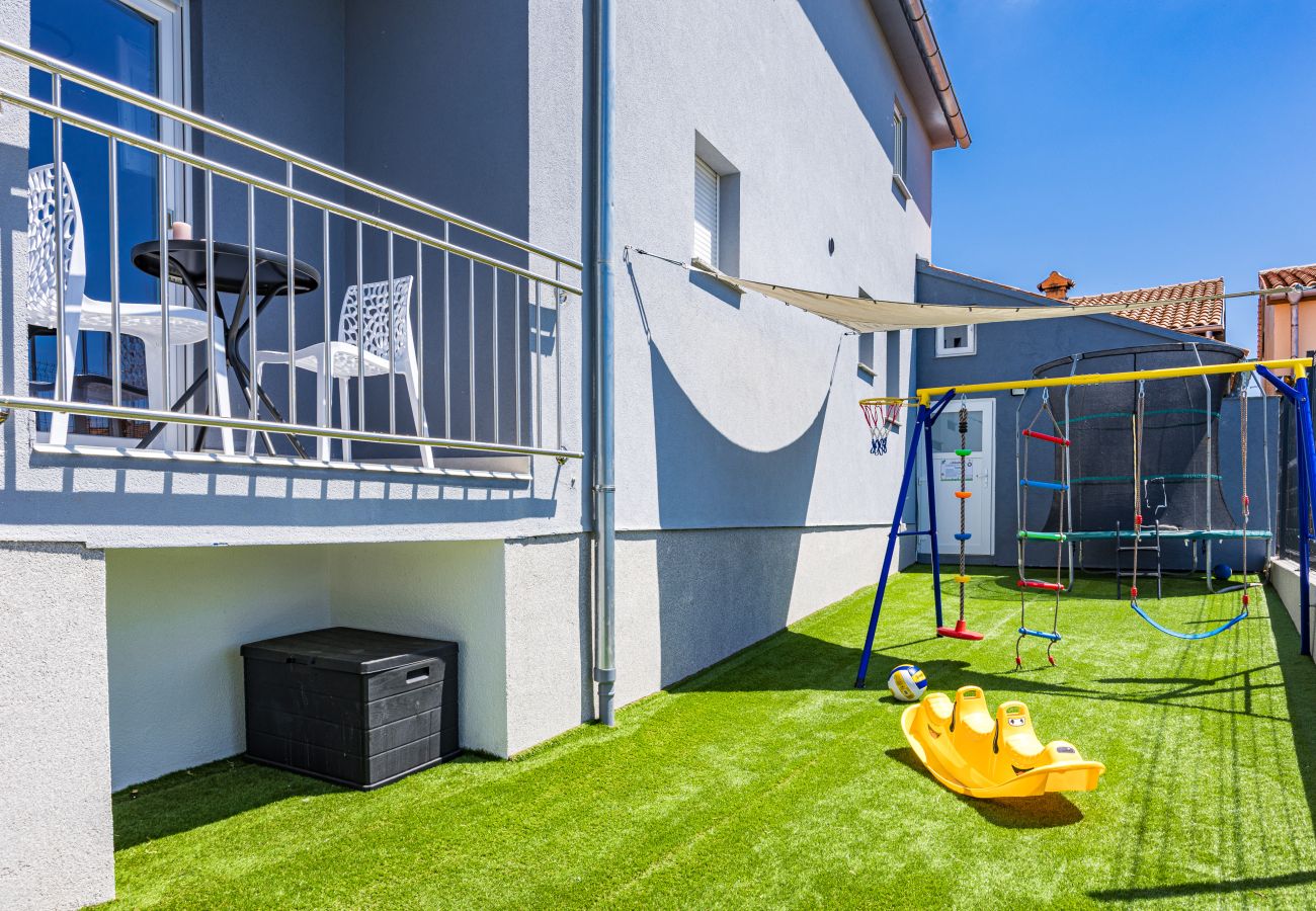 Вилла на Radeki Polje - Villa Spa Otium for 8 people with outdoor cinema & spa area