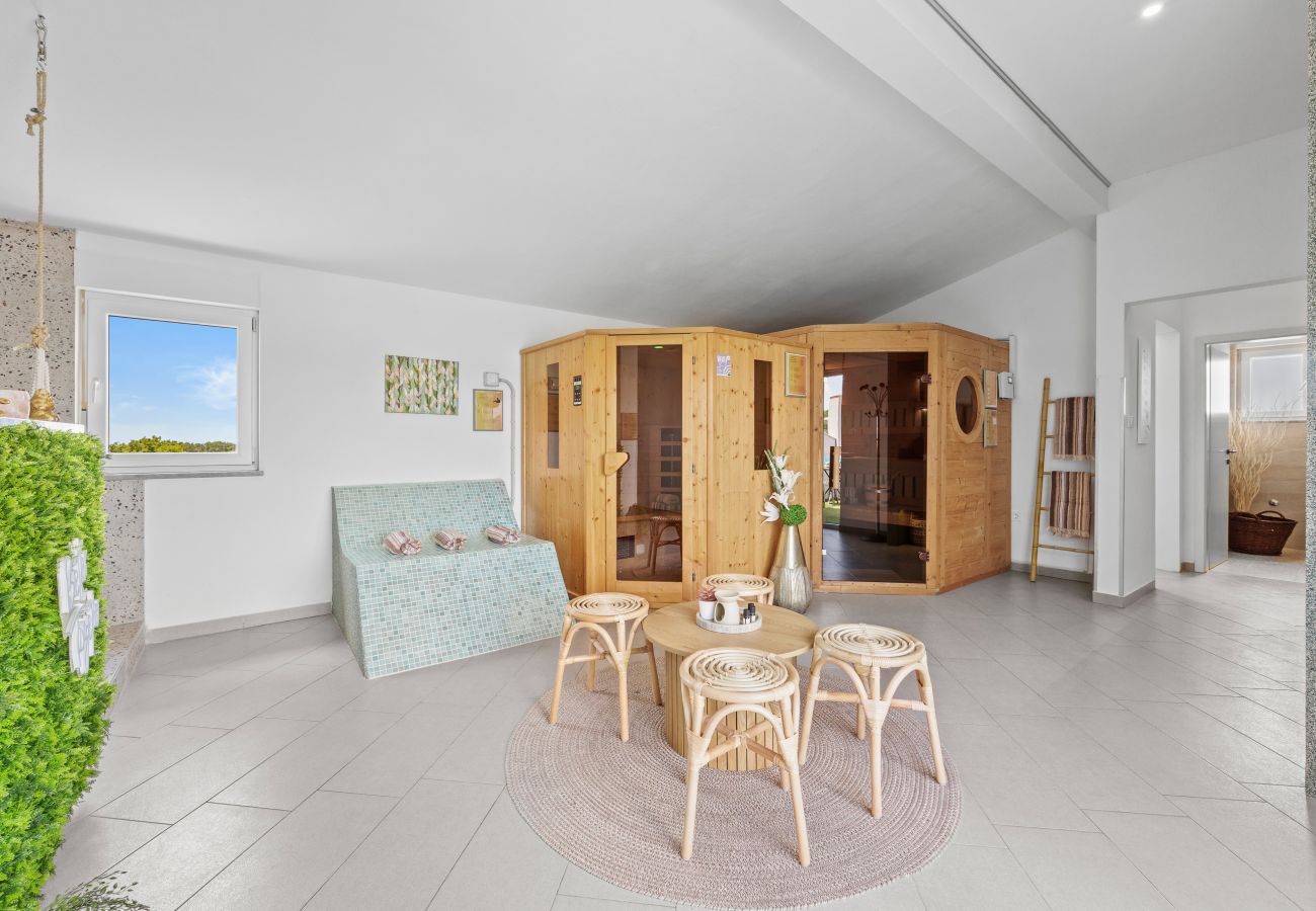 Вилла на Radeki Polje - Villa Spa Otium for 8 people with outdoor cinema & spa area