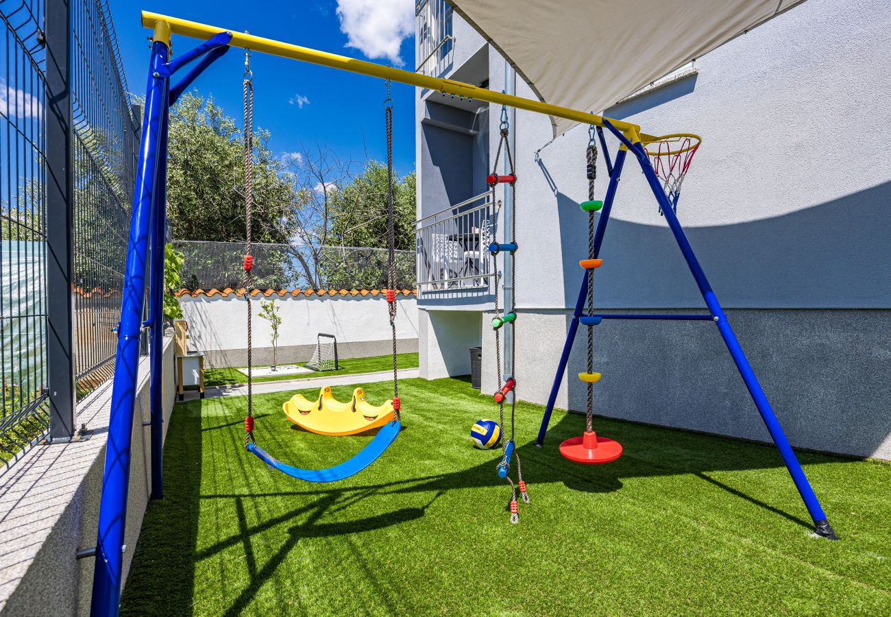 Вилла на Radeki Polje - Villa Spa Otium for 8 people with outdoor cinema & spa area