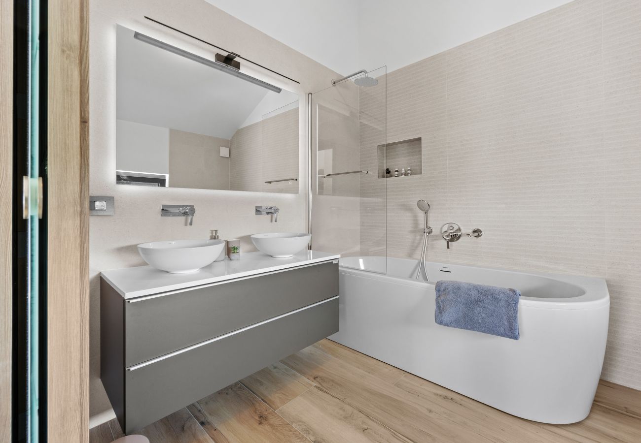Вилла на Vintijan - Villa Enja for 8 people near Pula with private pool & pet friendly