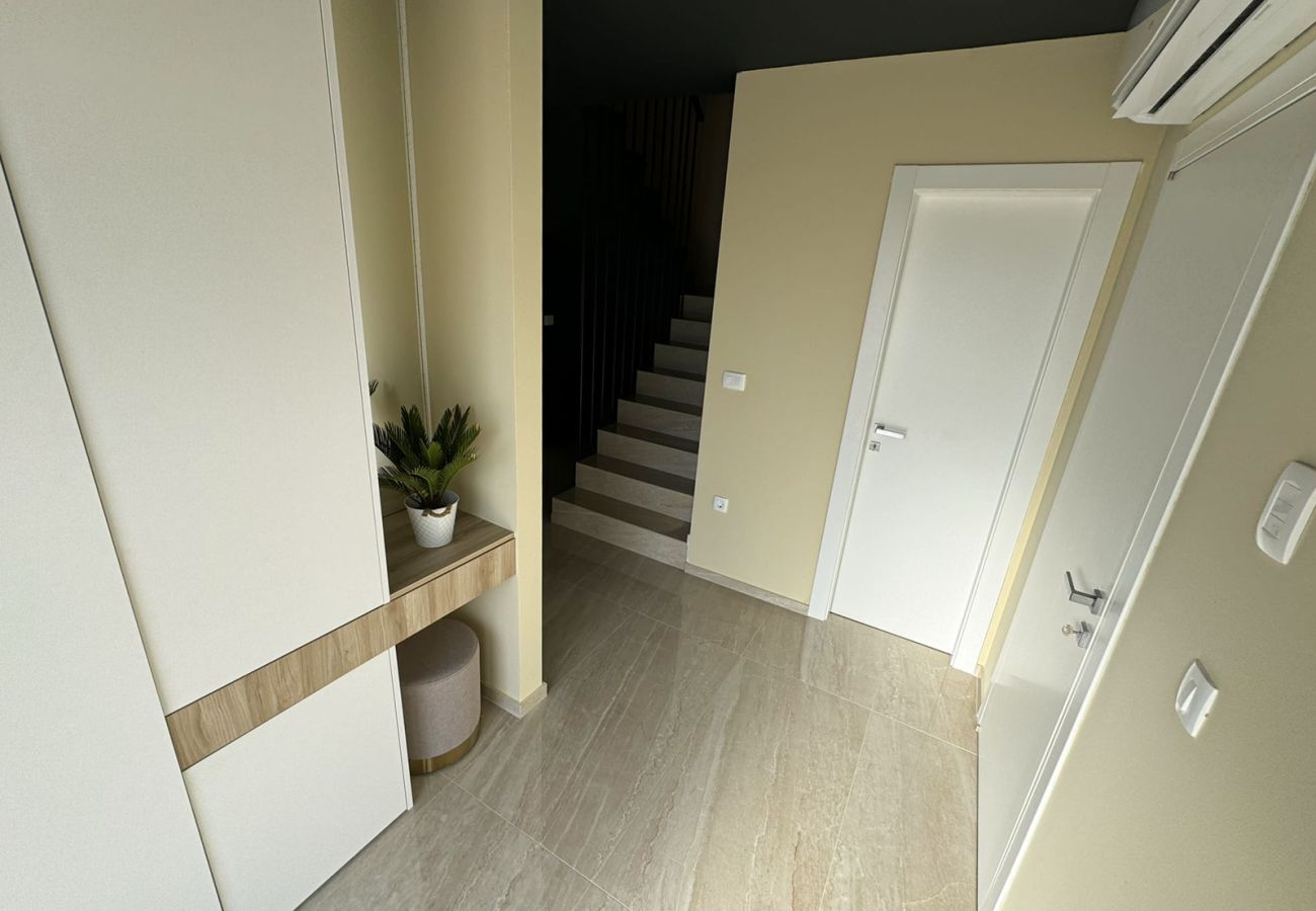 Вилла на Bibici - Villa Nobel in Central Istria for 6 adults with private heated pool - only for adults