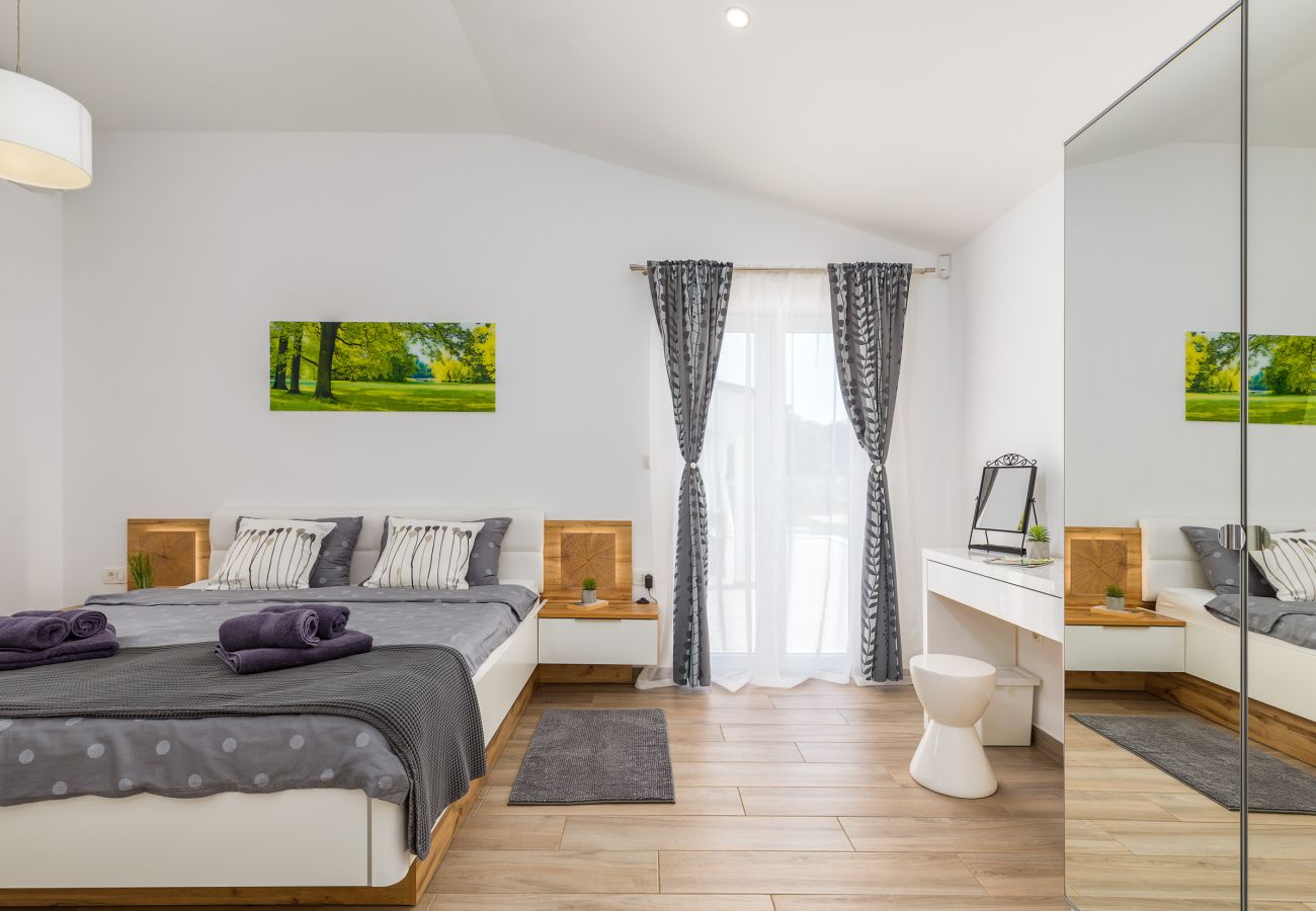 Вилла на Pomer - Villa MileManda for 8 people near Pula with children playground only 300 meters from the beach